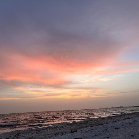 Always Summer On A White Sandy Beach Aparthotel Fort Myers Beach Ngoại thất bức ảnh