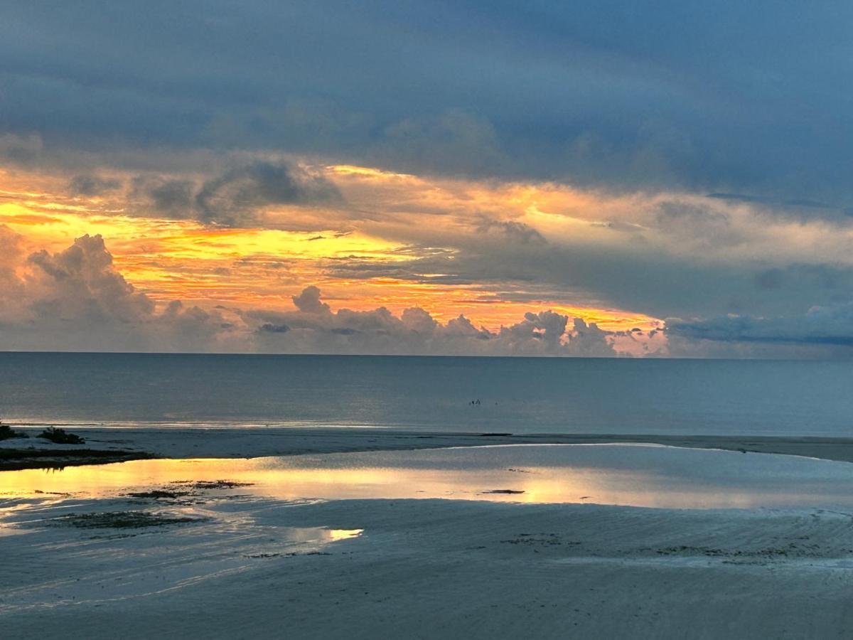 Always Summer On A White Sandy Beach Aparthotel Fort Myers Beach Ngoại thất bức ảnh